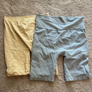 Feathers Gray Maternity Wear